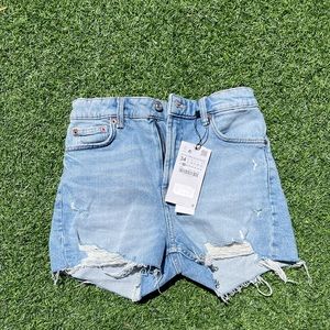 NWT Zara light wash high rise denim shorts size 2